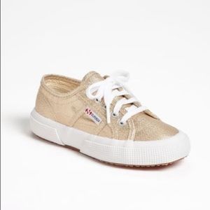 Classic Glitter Sneaker